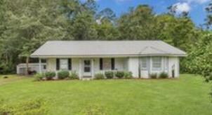 41 Lady Bug Rd, Jesup, GA 31545