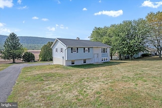 301 W Walnut St, Valley View, PA 17983