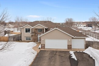 984 Lincoln Ct S, Cambridge, MN 55008