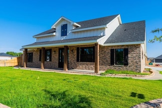 706 NW Avenue K, Andrews, TX 79714