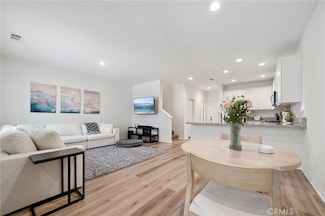 2818 E Berry Loop Privado Unit 66, Ontario, CA 91761
