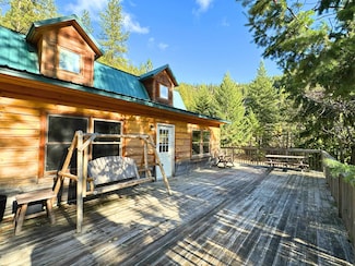 3979 Taylor Ranch Way, Loon Lake, WA 99148