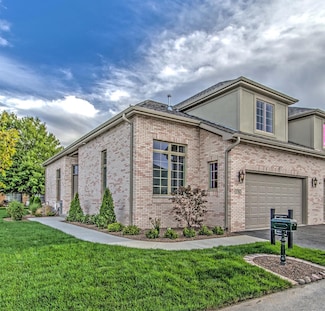 1733 Regal Ct, Munster, IN 46321