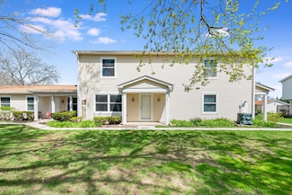 2165 N Dogwood Ln Unit 46A, Palatine, IL 60074