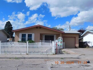 1019 Elm Dr, Grants, NM 87020