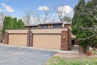 4757 Spring Cir, Minnetonka, MN 55345