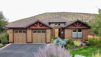 430 Vista Rim Dr, Redmond, OR 97756