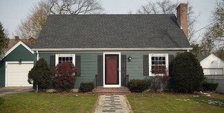 61 Parkway Ave, Cranston, RI 02905
