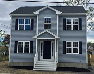 220 Lapham St, Fall River, MA 02721