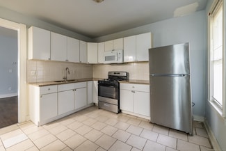 383 Myrtle Ave Unit 1st Floor, Bridgeport, CT 06604