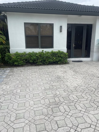 8691 Man o War Rd, Palm Beach Gardens, FL 33418