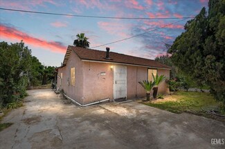 11417 Lowe St, Lamont, CA 93241