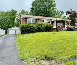 703 N Augusta Ave, Covington, VA 24426