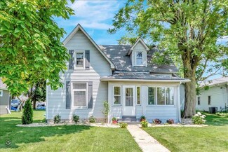125 E Crawford St, Peotone, IL 60468