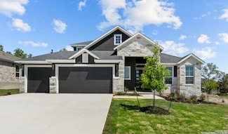 130 Highland Park, Castroville, TX 78009