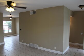 532 W Ivanhoe St, Chandler, AZ 85225