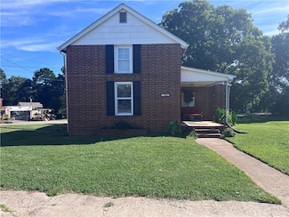 322 Highway St, Madison, NC 27025