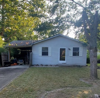 4259 E Lake Dr, Granite City, IL 62040