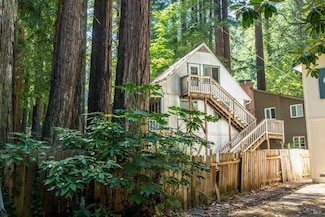 17390 Riverside Dr, Guerneville, CA 95446