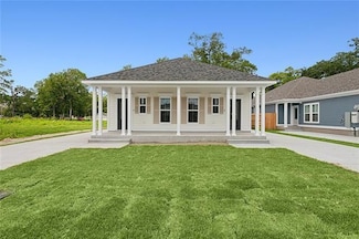 526 Main St Unit B, Belle Chasse, LA 70037