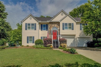 3870 Michaels Creek Ct, Loganville, GA 30052