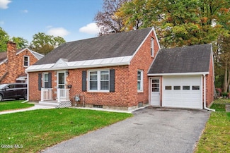 1880 Broad St, Schenectady, NY 12306