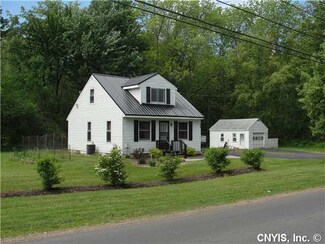 92 Camic Rd, Central Square, NY 13036