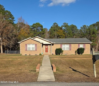 200 Carolina Dr, Jacksonville, NC 28546