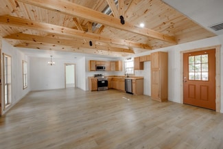 112 Anderson County Road 1370, Palestine, TX 75801