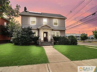 18 Wellington Place, New Brunswick, NJ 08901