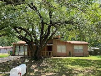4908 Fairwood Dr, Gautier, MS 39553
