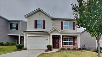 4454 Oak Pointe Dr, Winston Salem, NC 27105