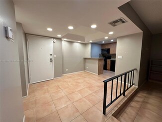 3650 Inverrary Dr Unit 3Y-G, Lauderhill, FL 33319