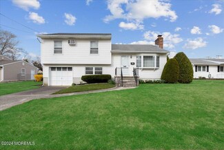 103 W Laurel Dr, Somers Point, NJ 08244