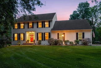 650 Gander Rd, Wayzata, MN 55391
