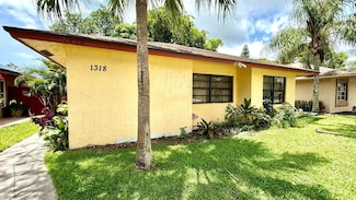 1318 Summit Run Cir, West Palm Beach, FL 33415