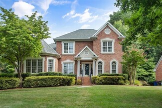 1048 Cross Gate Rd, Winston Salem, NC 27106