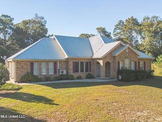 56 Kelly Rose Ln, Mc Henry, MS 39561
