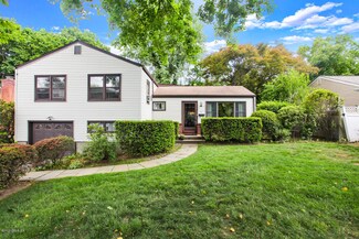 12 Bonan Dr, Riverside, CT 06878