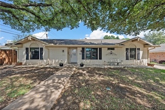 1929 Trinity Dr, Waco, TX 76710
