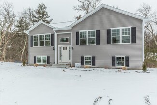 44 Union Ave, Burrillville, RI 02830