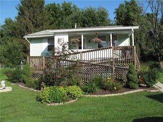212 E Greene St, Carmichaels, PA 15320