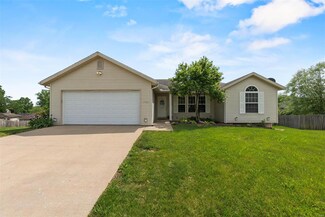 1902 Sapphire Ln, Cape Girardeau, MO 63701