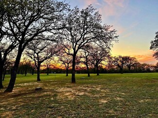 107 Country Club Dr, Nocona, TX 76255