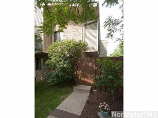 4633 4633 Cedar Lake Rd S, St. Louis Park, MN 55416