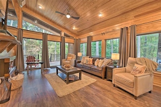 67 Bent Pine Trail, Broken Bow, OK 74728