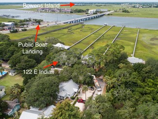 122 E Indian Ave, Folly Beach, SC 29439