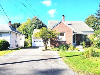 43 Hudson Ave, Colonie, NY 12205