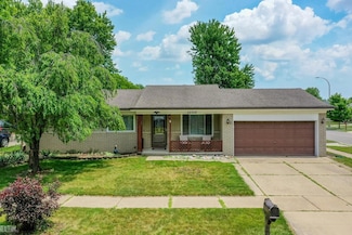 32308 Norwich Ct, Fraser, MI 48026