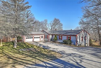 2 Big Drum Rd, Little Compton, RI 02837